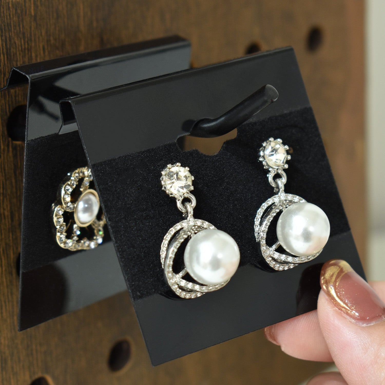 #BX573 Plain Black Hanging Earring Cards